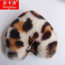 豹纹爱心毛绒钥匙扣冬季女士包包挂件心形毛球配件卡通桃心挂饰