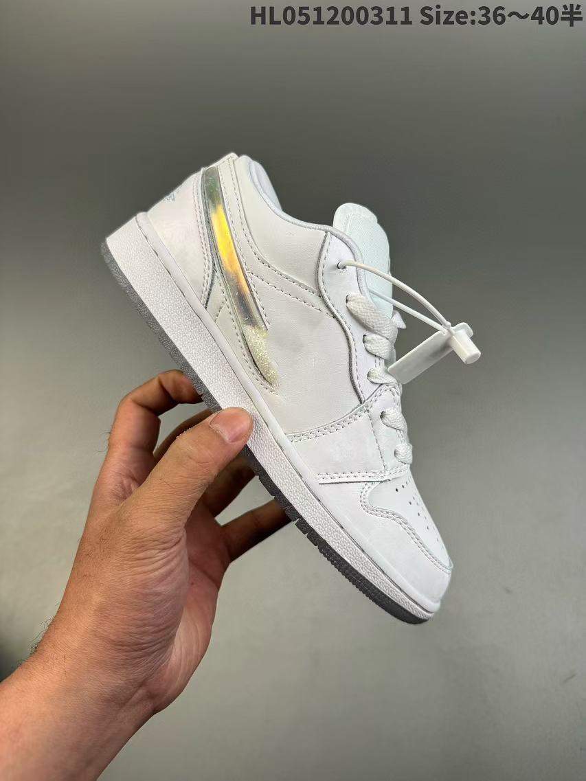 Zapatos Putian aj1 Barb relámpago de corte bajo Black Warrior Fujiwara Hirojo 1 Zapatillas deportivas de baloncesto para hombres y mujeres