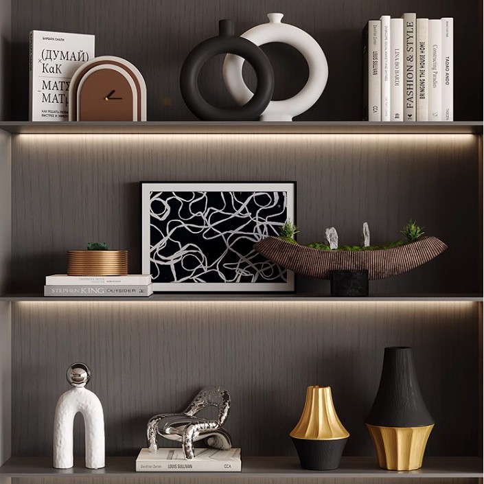 Yi Beizi Italian Style Light Luxury Model Room Wine Cabinet TV Cabinet Study Background Decoration Open Decorations Office Decorations