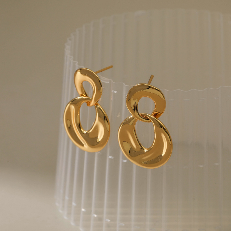 18k Irregular Circle Geometric Earrings European And American Trendy Texture Circle Earrings display picture 3