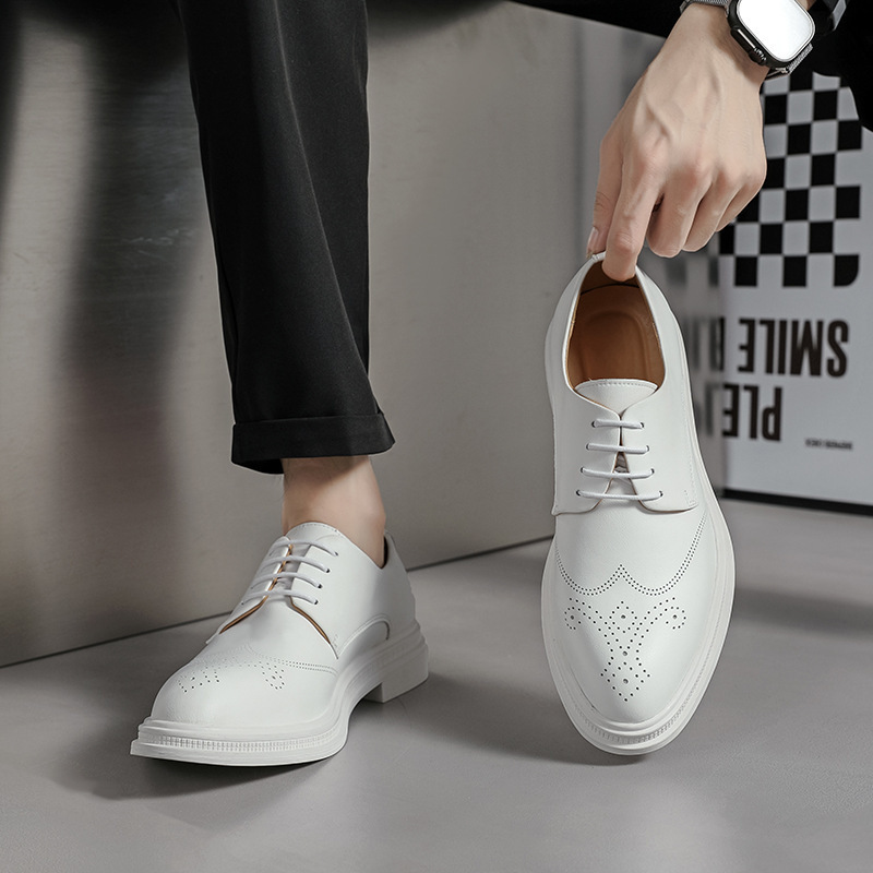 Brogue flower men's shoes size 38-46 British formal business leather shoes White bridegroom wedding shoes studio pointed leather shoes