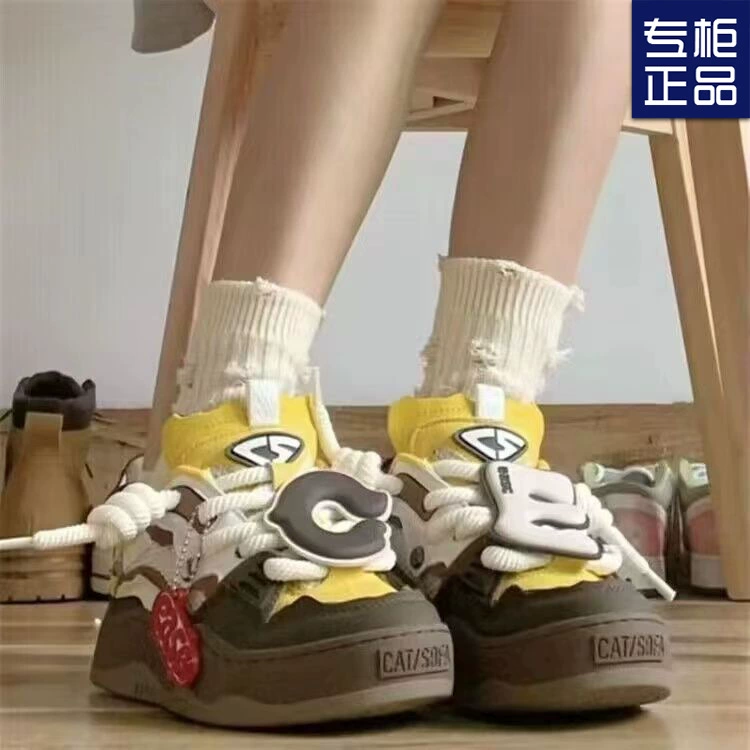 Новая модель взрывается, дикая нишевые дизайнерские туфли для женщин 2024 весной