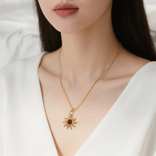 夏新品设计感项链轻奢小众太阳花虎眼石吊坠女锁骨链配饰义乌挂件