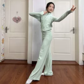 儿童表演服;迷彩服;舞蹈服