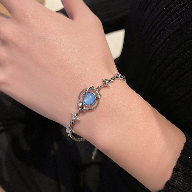 Unique Design Planet Bracelet for Girls’ Besties, High-End Niche Accessible Luxury Hand Jewelry, Korean Simple New Accessories