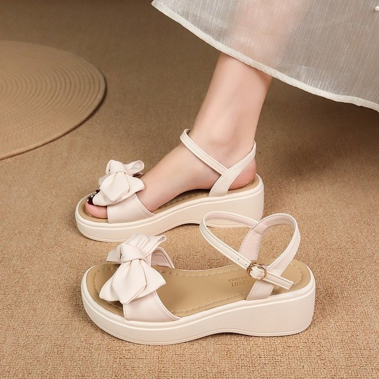 Sandalias de arco simples y versátiles para mujeres 2026 verano nuevo tipo con sandalias suaves transpirables zapatos de playa antideslizantes