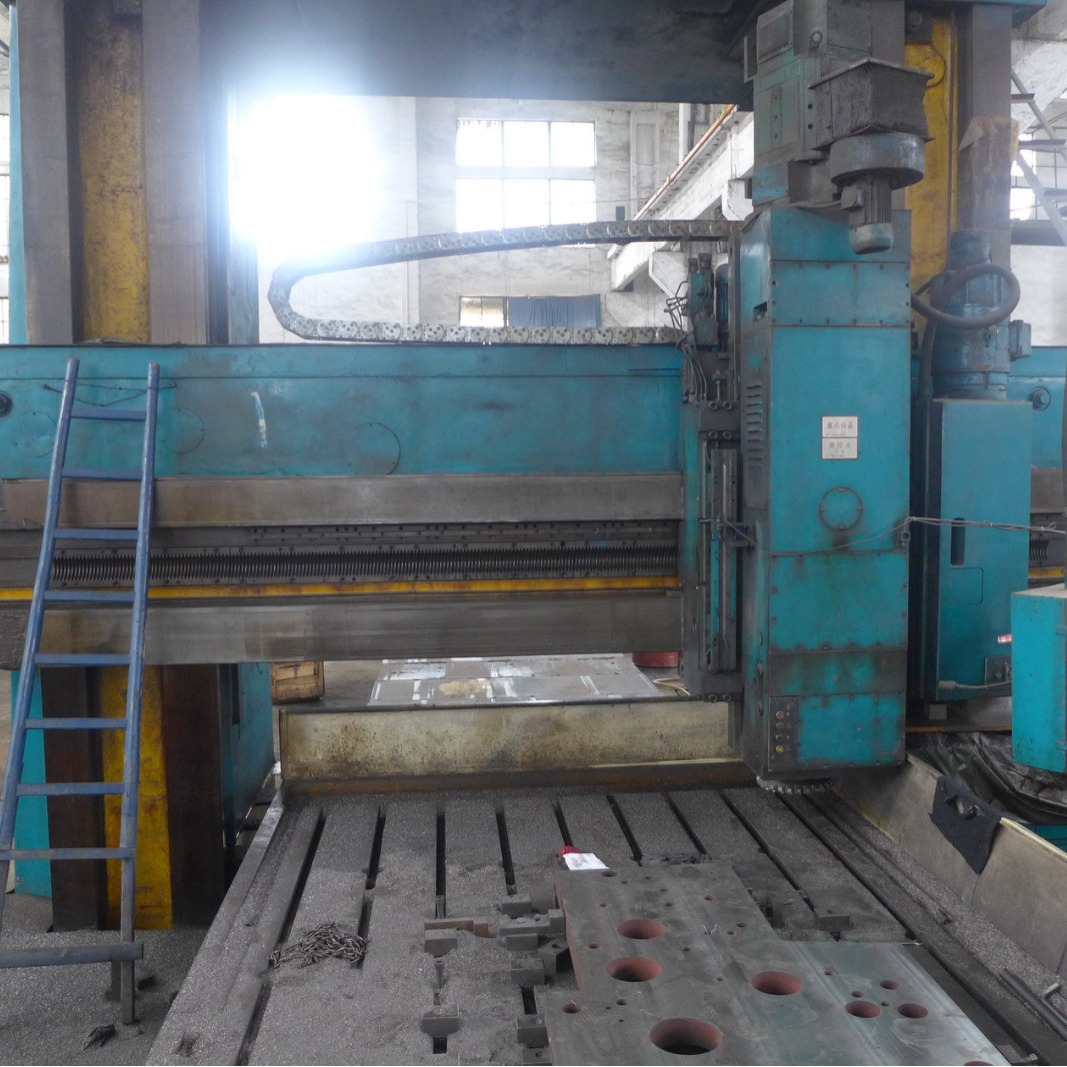 出售北一机床厂，2.4×6米龙门铣，工作台2×6米，门宽2.4米