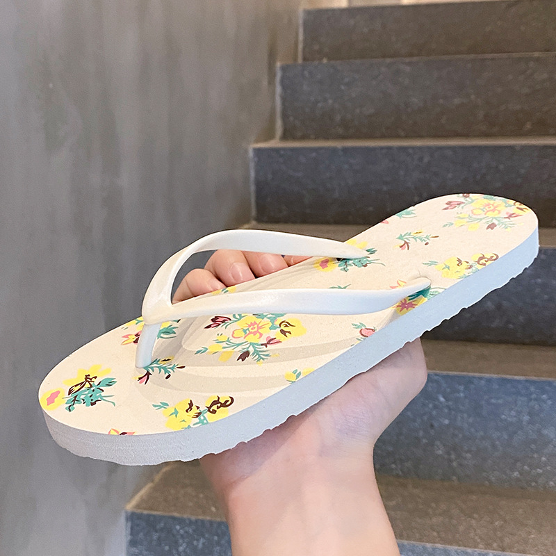 Zapatillas de flip flop para mujeres de moda brillante y fresca nueva moda para viajar en verano a la playa para usar zapatillas