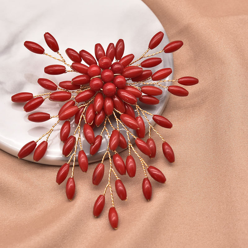 Broche de perlas naturales con borlas de bambú marino y flores, moda de alta gama, redondo y exquisito, broche de perlas estilo Chanel de alta calidad para mujer.