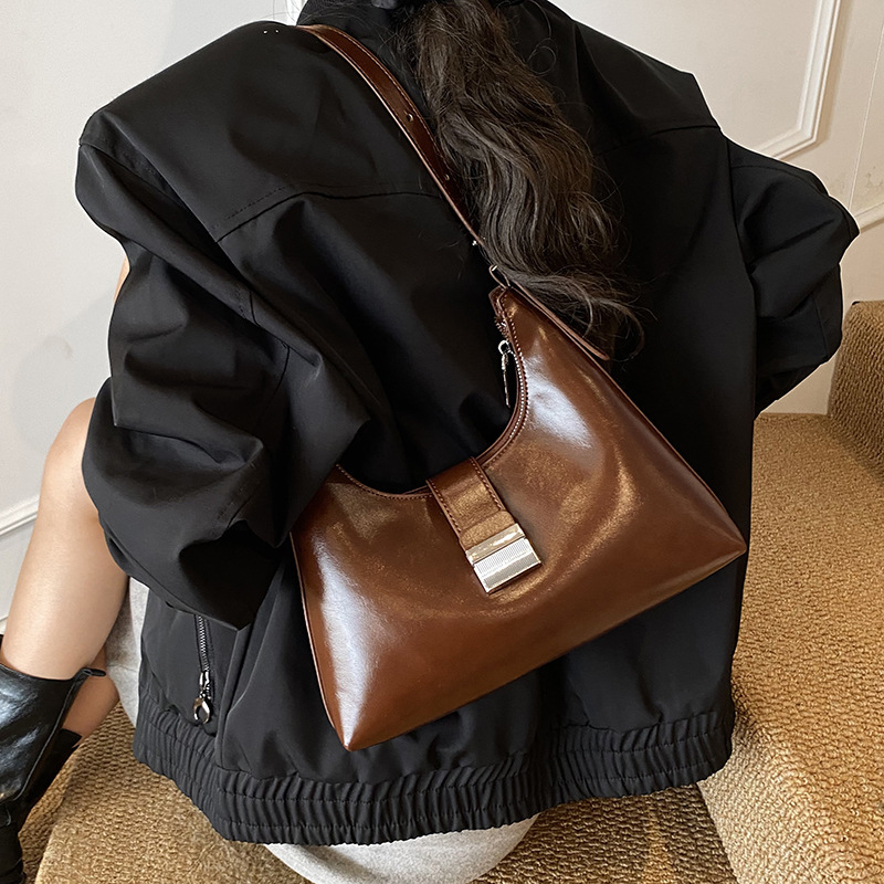 Retro Niche Design Red-Brown Versatile Shoulder Crossbody Bag Fashionable Handheld Tote Bag Affordable Wedding Bag Wholesale