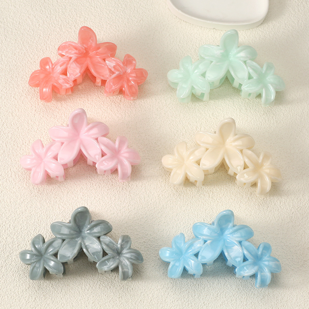 55g Weight Hair Clip, Hair Claws Hair Accessories Type 1 Piece Quantity Holiday Occasion ABS Material Flower, Fish, Shark, Plumeria Pattern All Seasons Season Women's Gender Sweet Style Sweet Women's Flower Fish Shark ABS Hair Clip Hair Claws 1