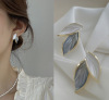 Fashionable advanced design earrings, simple and elegant design, trend of season, wholesale