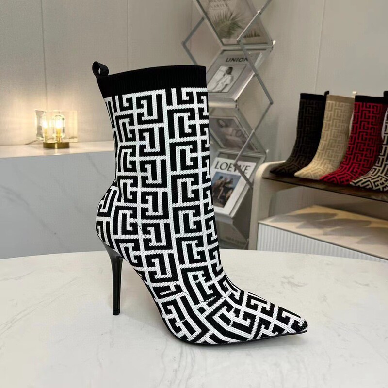 Guangzhou High-Quality Genuine Leather Thick-Soled Warm Martin Boots Wholesale Classic Women's Boots Height-Increasing Non-Slip