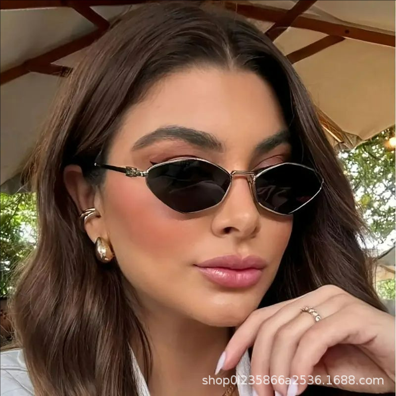新款金属菱形太阳镜女欧美复古小框多边形墨镜男嘻哈街拍太阳眼镜