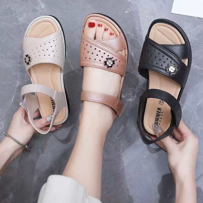 24 новые летние женские волшебные наклейки рыбьи сандалии для дома, простые неспешные сандалии на низком каблуке внутри и снаружи