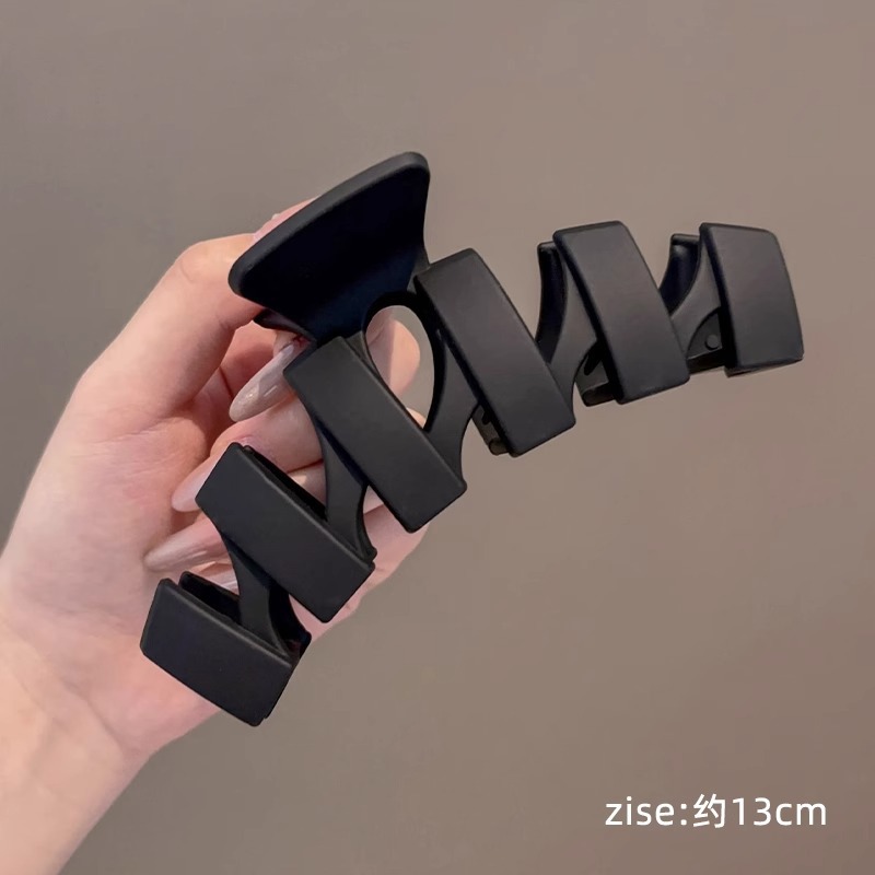 Otoño e invierno, cabello grande, agarre femenino, clips de tiburón de alta calidad, clips de cabello de piel de amor, pinzas de felpa cálidas, al por mayor