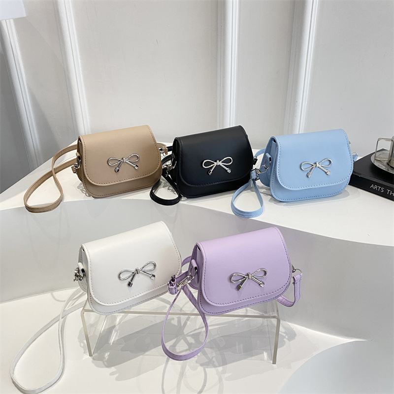 2025夏季纯色蝴蝶结洋气感水钻蝴蝶结休闲时尚单肩斜挎女士小方包