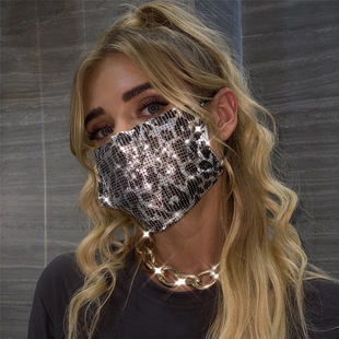 �W��Ů���ֱ��y�y�D�������������Ʒ����ҹ��KTV���־��a����Ů