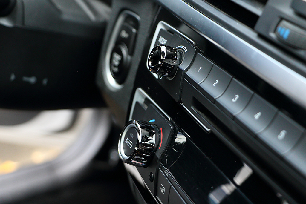 Suitable for Bmw Air Conditioning Knob Cover 1 Series 2 Series 3 Series 4 Series X1X2F30F35 Audio Volume Adjustment Button Cover