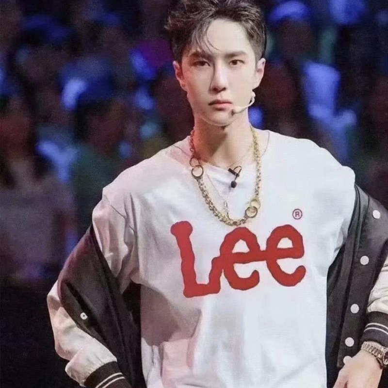 韓国のニッチトレンディブランドLee Wang Yibo Jin Baoluoと同じクラシックロゴルーズラウンドネックピュアコットン半袖Tシャツ女性用|undefined