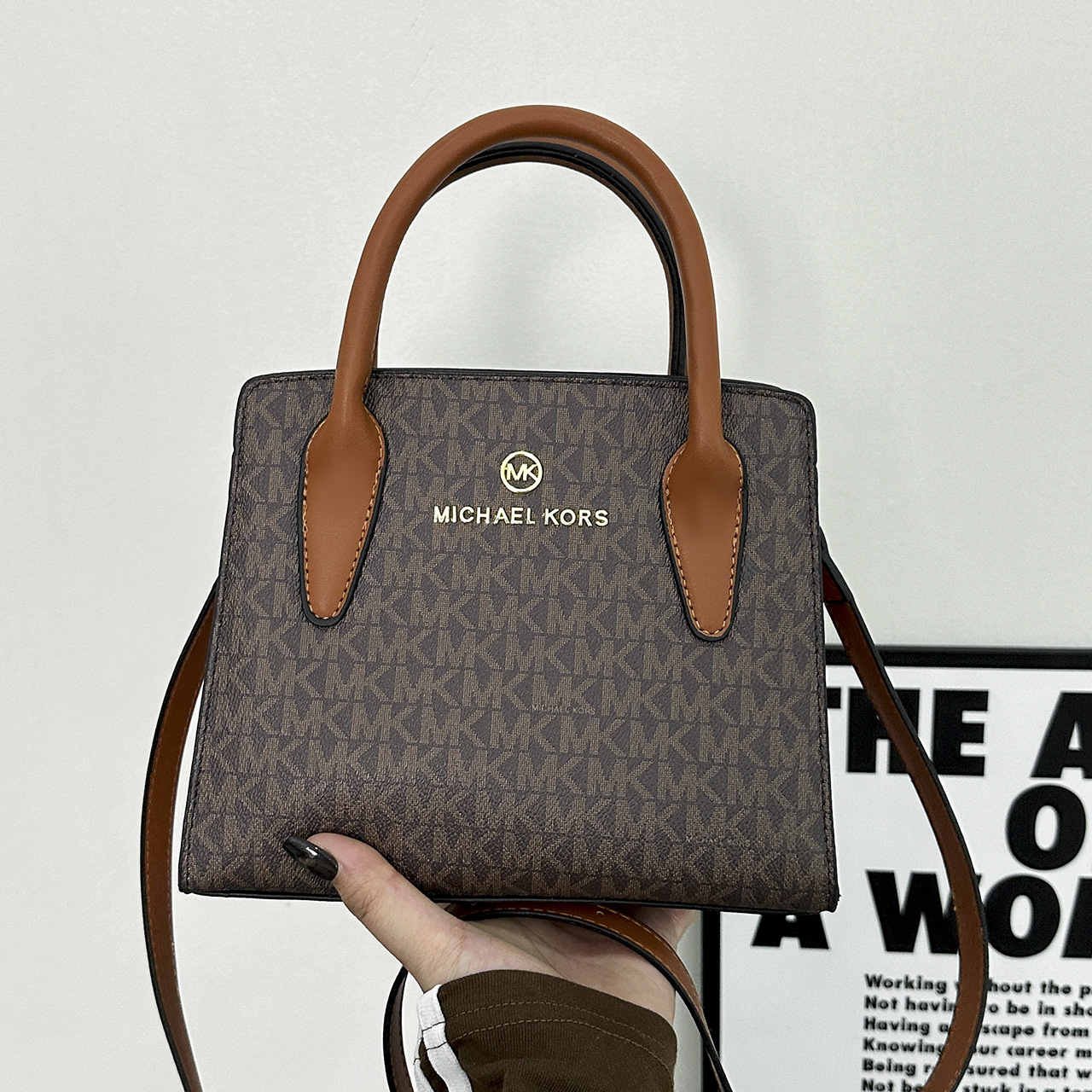 2024 nuevo bolso de órgano, bolso de tamaño mediano, bolso cuadrado pequeño, mensajero de un solo hombro con letra, bolso de mujer portátil grande de negocios