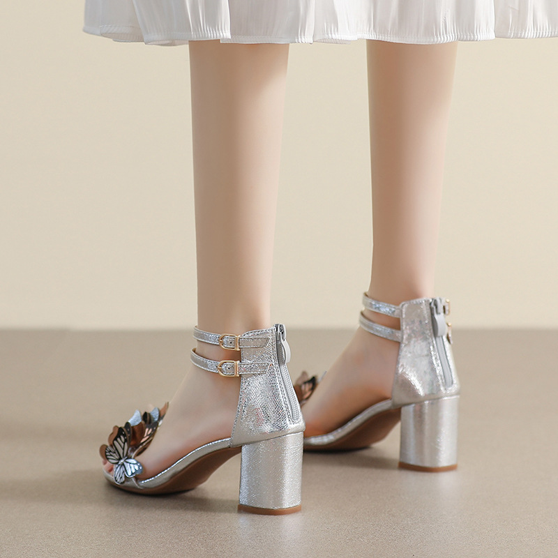 Sandals Women's Summer 2023 New Thick Heel With a Bow Design Sense Niche high heels large size 41-43_voghion.com