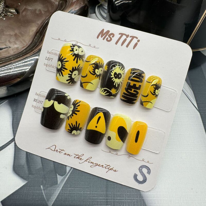 American Department of Big Eyes Small Daisy Oil Painting New Hand-Wearing Nail Art