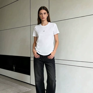 现货新品AL*夏季正肩修身设计感小众显瘦舒适百搭短袖T恤女