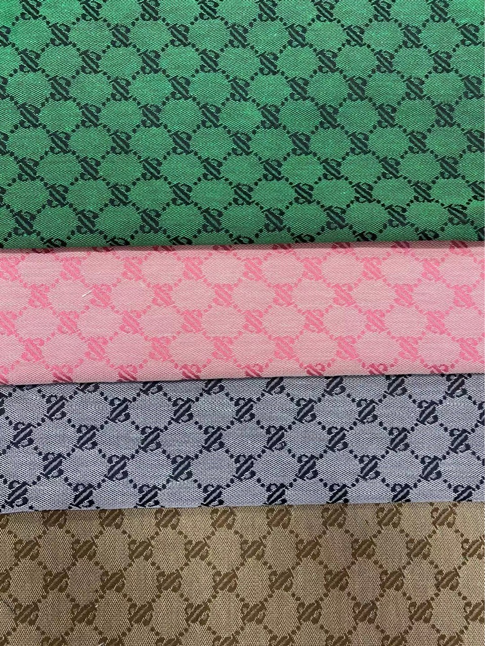 潮牌梭织色织提花面料适合箱包外套短裤长裤男女同款大提花服装