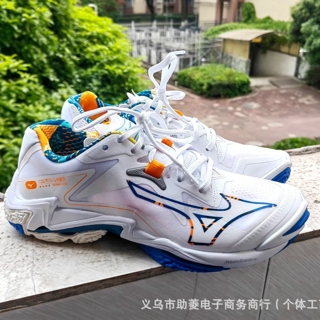 Mizuno Z8 Kişi İdman Ayaqqabısı, Nəfəs Alan, Sürüşməyən