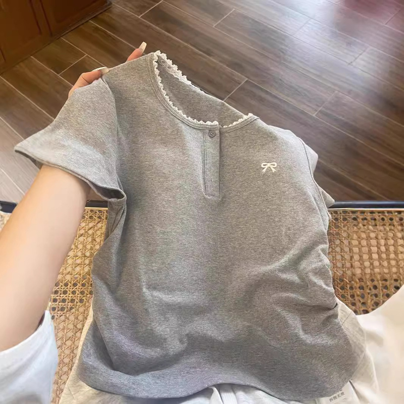 Gray Lace Right Shoulder Short-Sleeved T-Shirt for Women 2024 Summer New Style Pleated Waist Bow Short Top