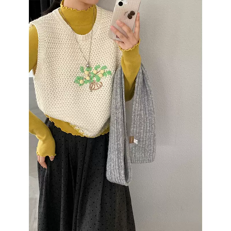 江左 韩系粗针手工钩花针织马甲女冬季叠穿宽松显瘦百搭背心U1382