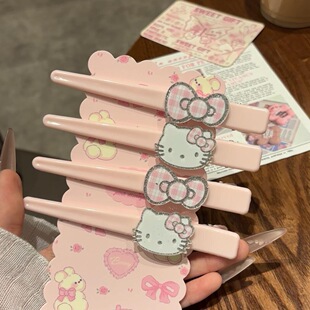 �ɐ�HelloKitty�o�ۂ�߅�����A��������Ů���L���W��KT؈������A