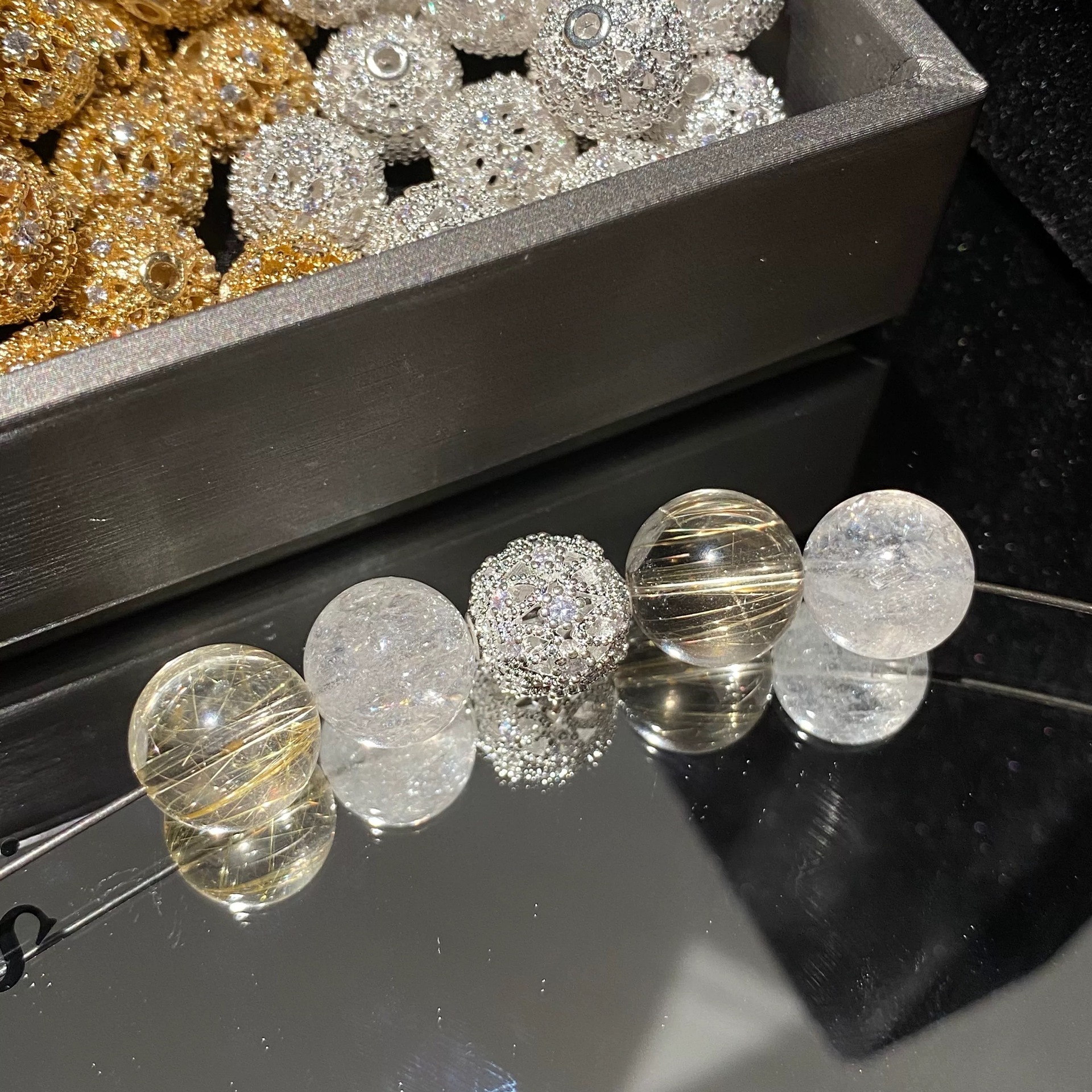 14K Gold-Filled Color-Preserving Hollow Ball Bead Accessories Crystal DIY Spacer Beads and Decorative Pieces for Handmade Jewelry Bracelets