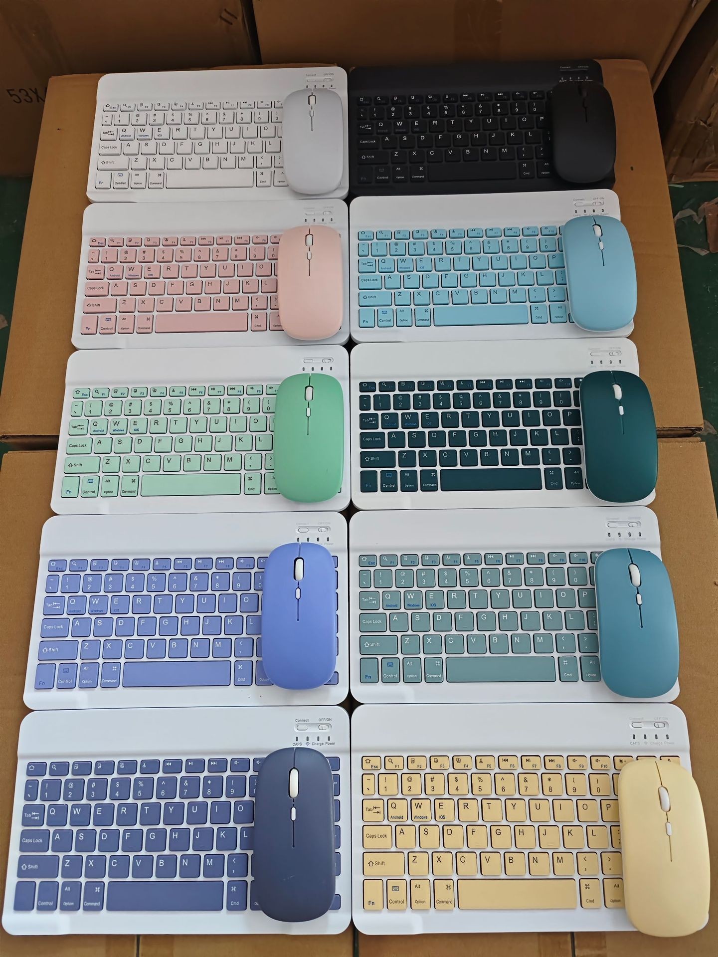蓝牙键盘适用iPad平板小米苹果手机静音办公无线妙控键盘鼠标套装