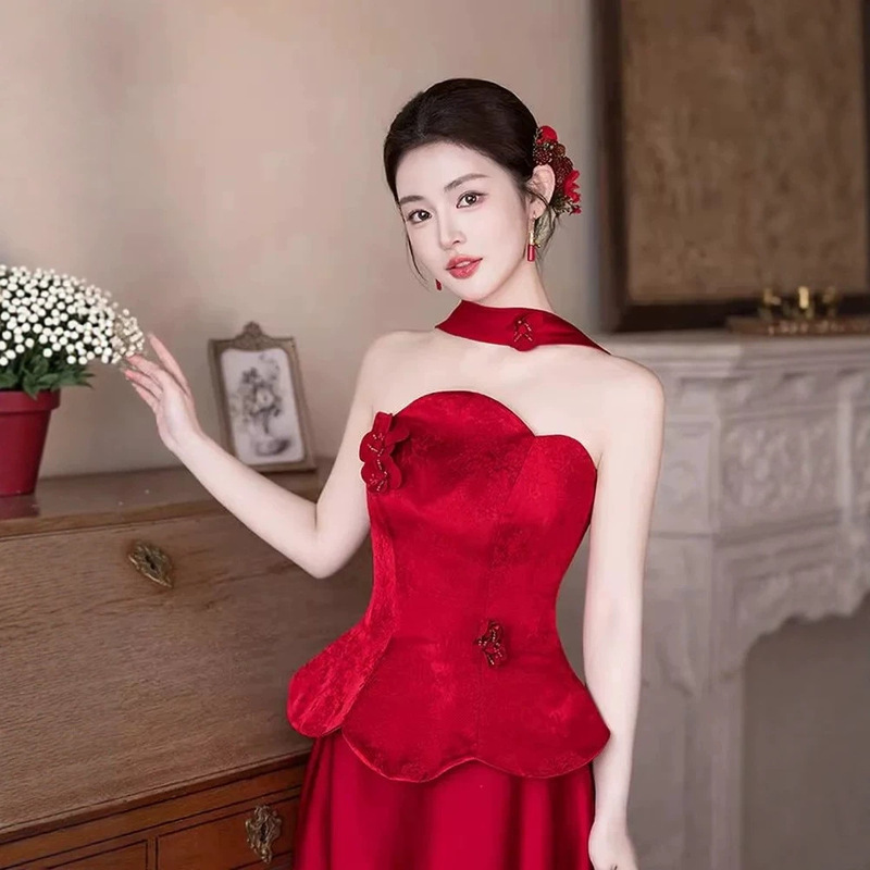 2026 New Vintage Wedding Robe for Brides, Petite Women's New Chinese-Style Engagement Dress, Strapless Set