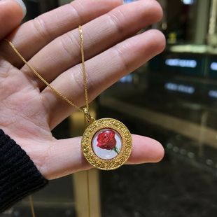18K Gold Coreless Round Pendant Moissanite 40, Bright and Elegant, a New Chapter That Shows Fashionable and Elegant Accessories
