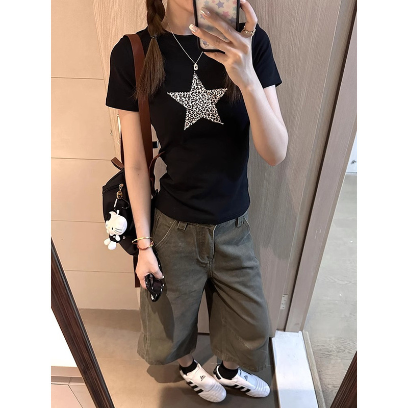 American Retro Leopard Print Star Print Short-Sleeved T-Shirt for Women Summer Sexy Black Slimming Look Design Top American Retro Leopard Print Star Print Short-Sleeved T-Shirt for Women Summer Sexy Black Slimming Look Design Top