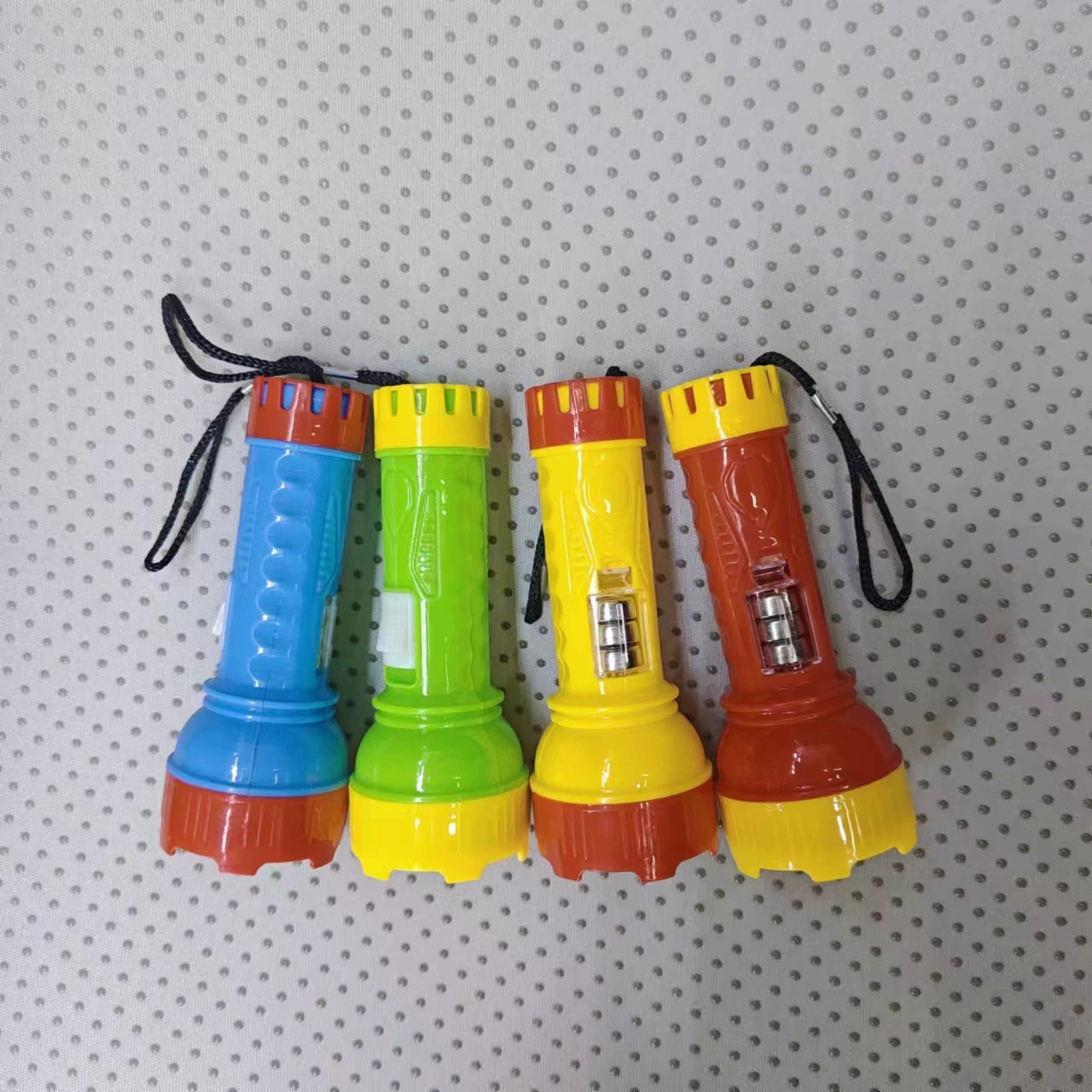 Удобный фонарик для переноски с кнопками на шнурке, небольшой цифровой фонарик, небольшой подарочный фонарик, напрямую от производителя.