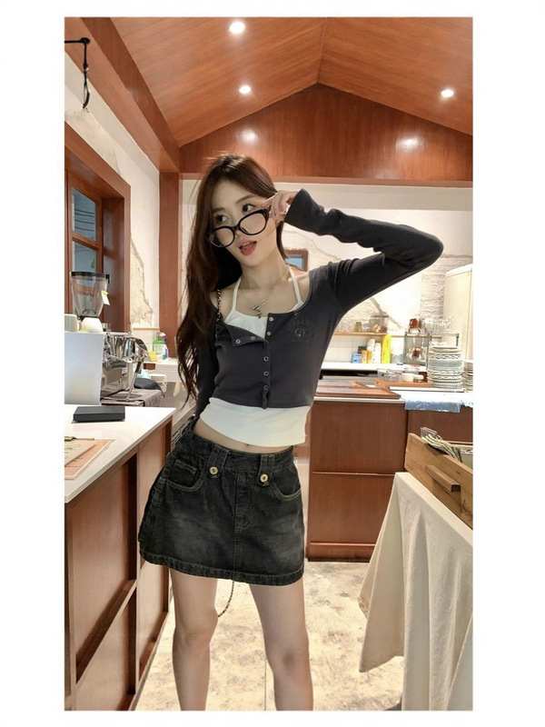【工厂现货】别致假两件辣妹长袖T恤女秋季修身显瘦短款上衣|undefined