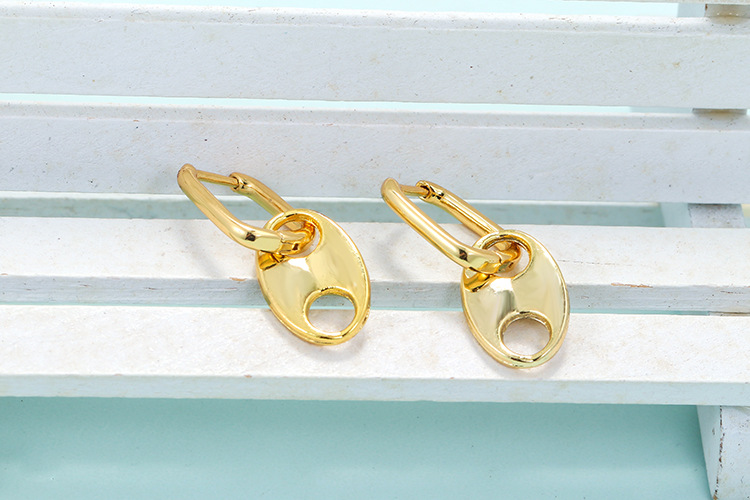 Geometric Pattern Unisex Gender European And American Simple Metal Pig Nose Fashion Hollow Earrings Two-wear Earrings
