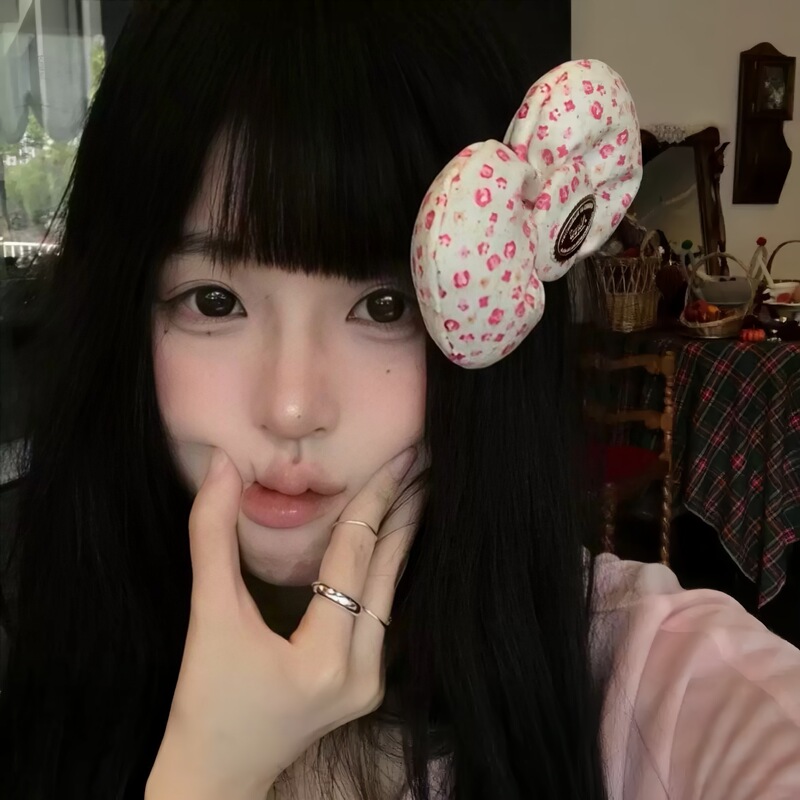 Pink floral spring-summer style bow hair clip, high aesthetic value, versatile for girls, large bow hair accessory Pink floral spring-summer style bow hair clip, high aesthetic value, versatile for girls, large bow hair accessory