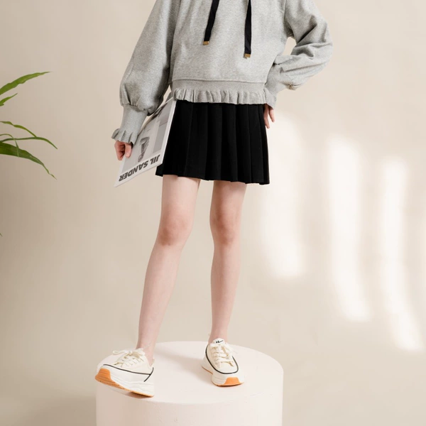 Black skirt, protective underware