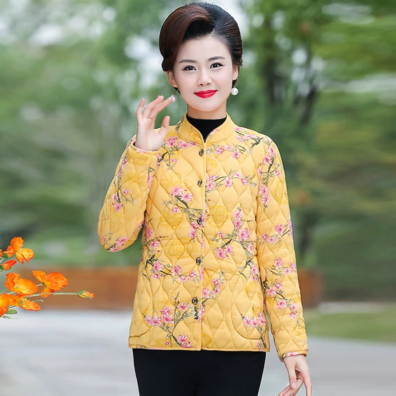 Пальто с хлопковой подкладкой для мам, осень и зима, новая маленькая куртка с хлопковой подкладкой в западном стиле, теплая мода для женщин среднего и пожилого возраста, куртка с хлопковой подкладкой больших размеров, короткая мягкая