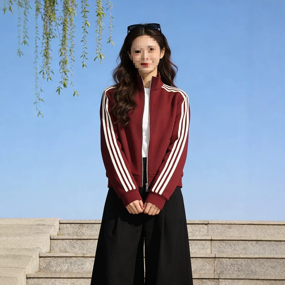 正肩运动风条纹长袖卫衣开衫女秋季2026新款小众女装立领美式外套