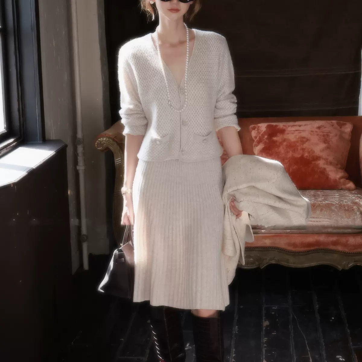 软糯浅奶茶色优雅针织上衣秋冬毛衣开衫外套坑条半身裙套装两件套