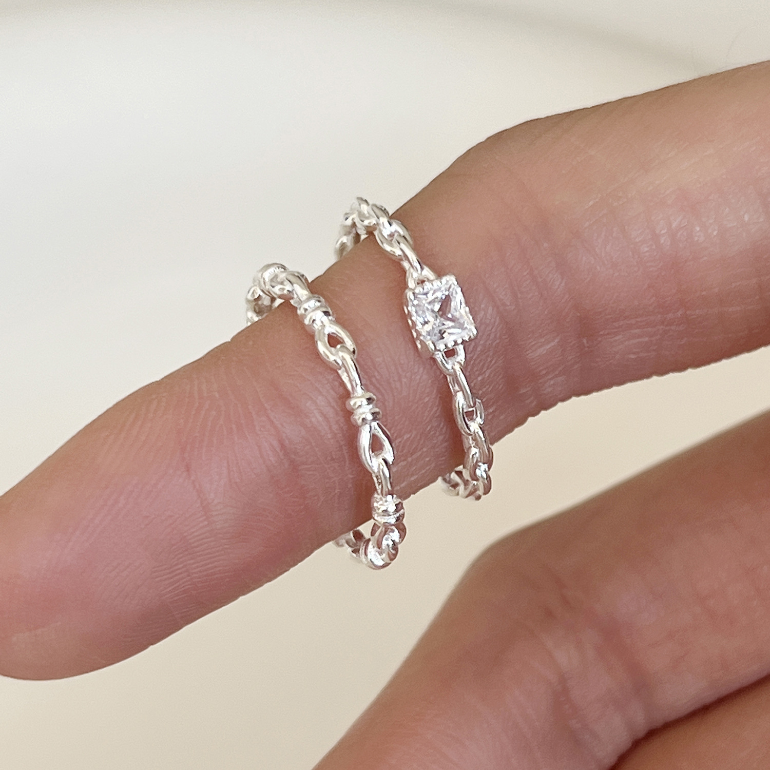 Square Diamond Thin Chain Ring Niche Design Versatile Elegant High-End Simple Personalized Braided Index Finger Ring New Style