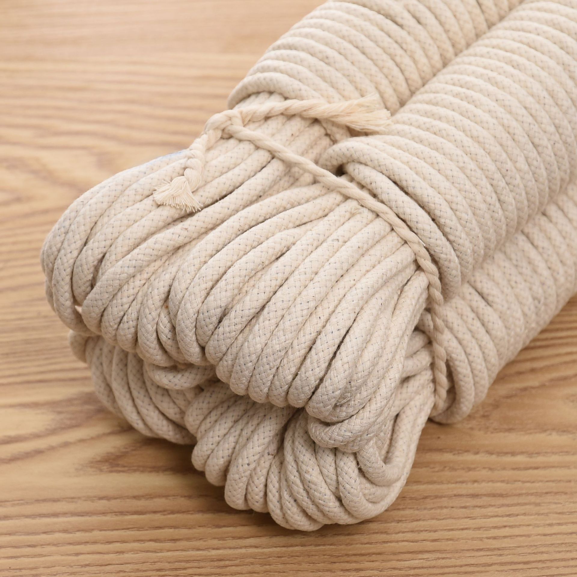 Shengguo flag rope outdoor waxed flagpole rope 4mm-12mm waxed flag rope industrial core-wrapped cotton rope pic 4
