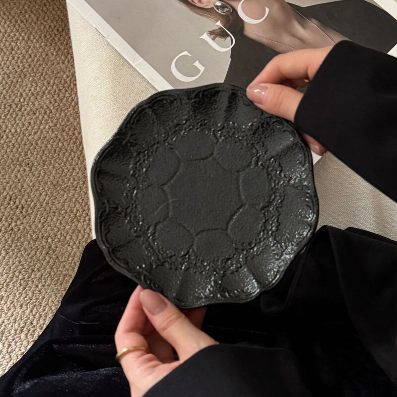 レトロフレンチマットブラックレリーフレースセラミックディナープレートボウルカップハイフットプレート中古重工業シリーズ|undefined