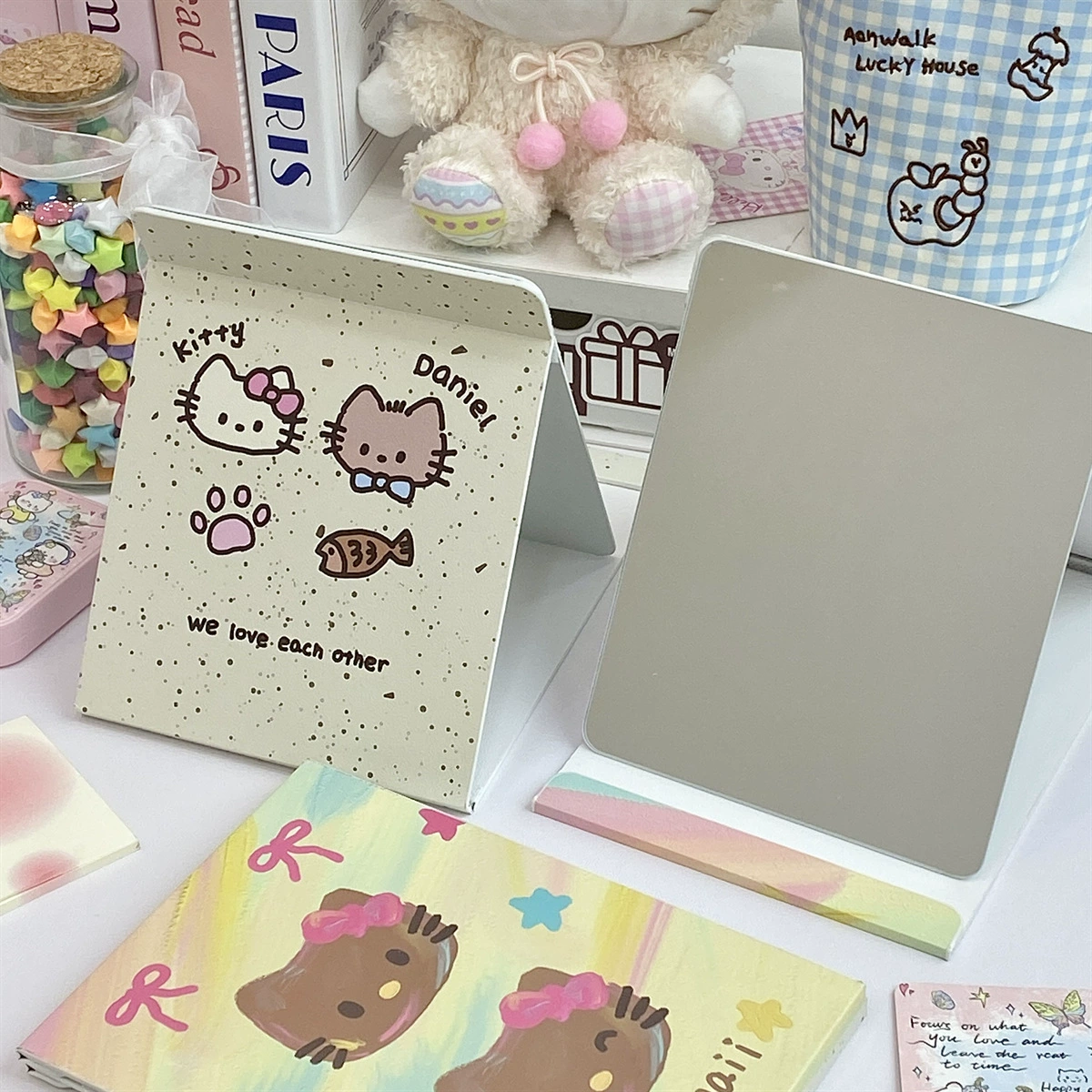 Genuine folding high quality cartoon cute table handheld mirror, kitten
